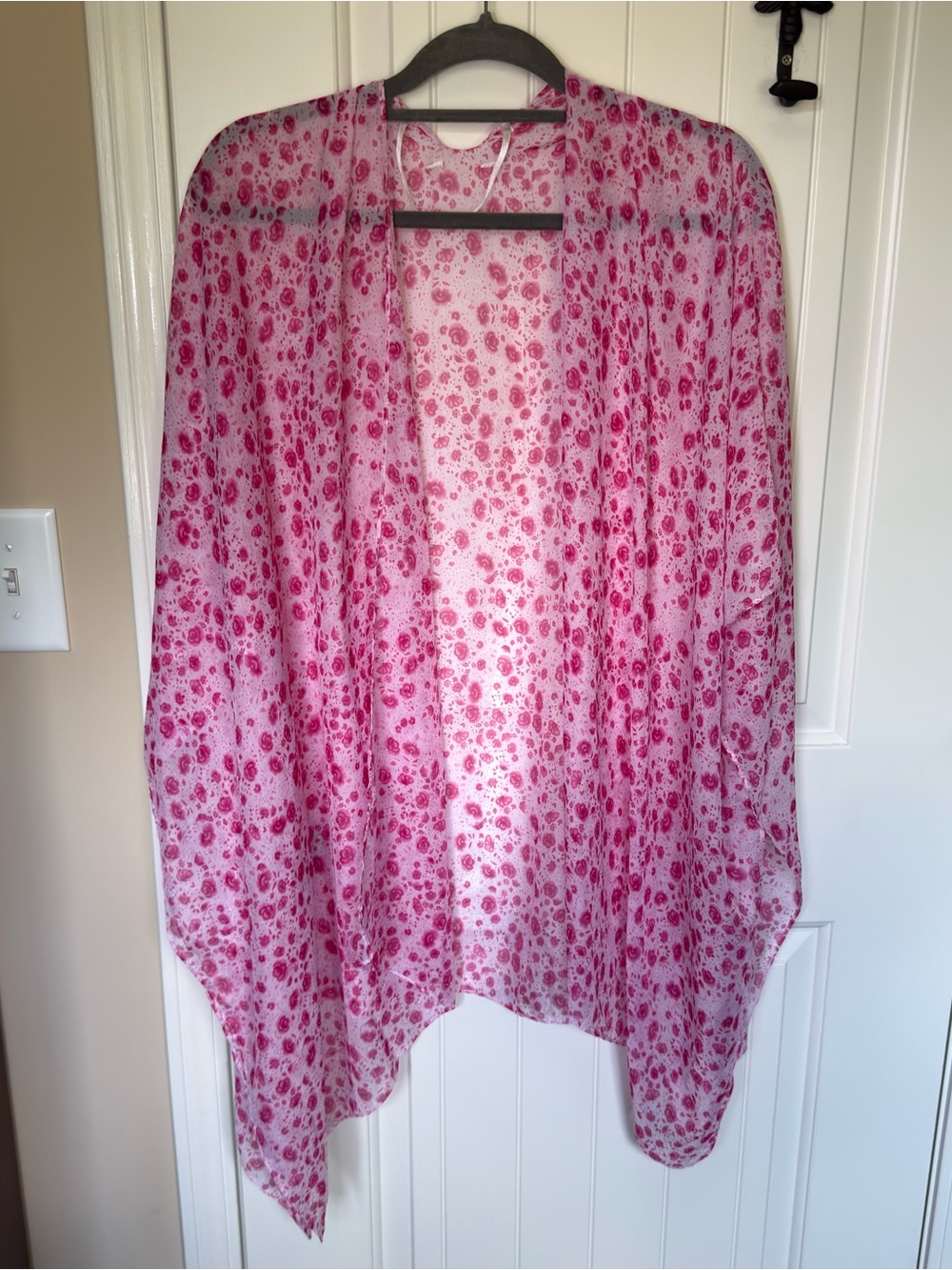 LC Lauren Conrad Pink Floral Sheer Kimono Cardigan